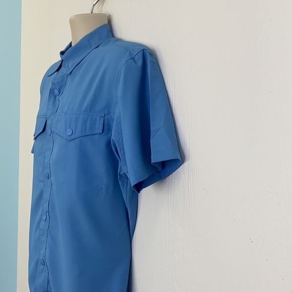 Duluth Trading Company - Baby Blue Polyester Short Sleeve Button Up Size Med - Picture 7 of 10